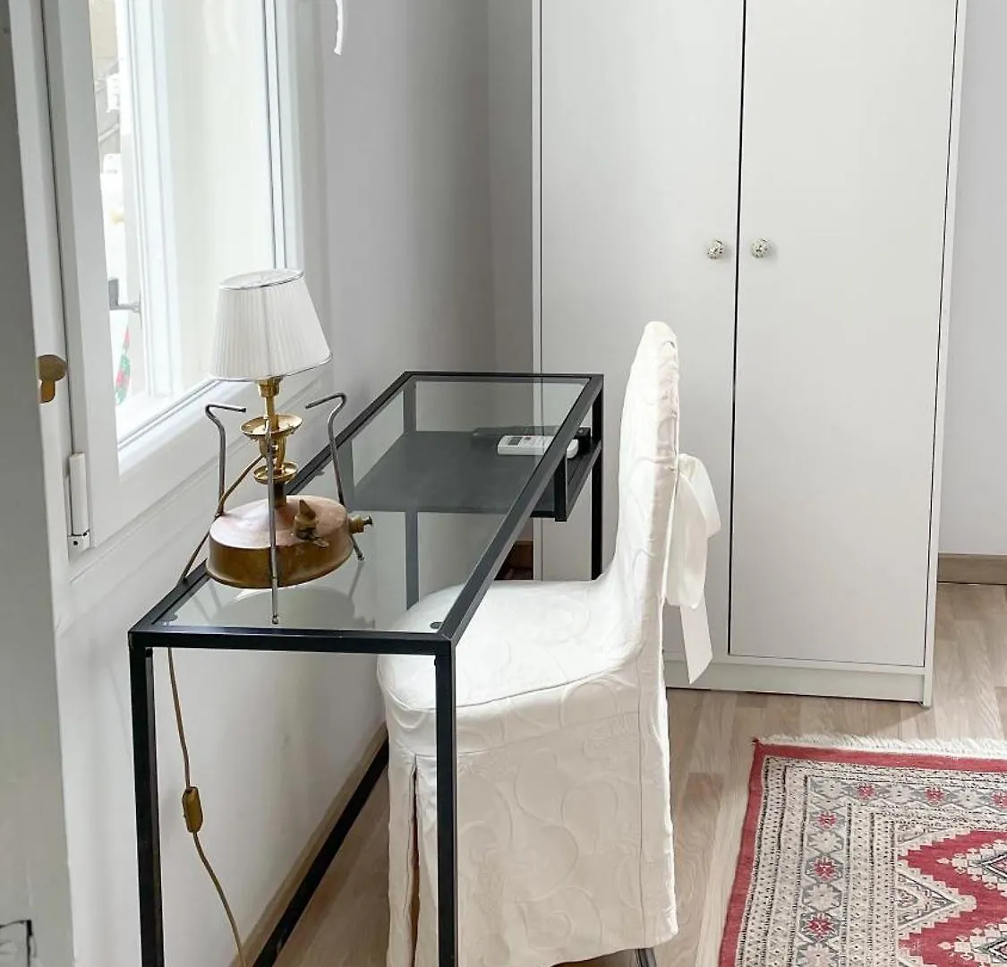 Bright & Spacious Apartment Near City Center. Thessaloniki