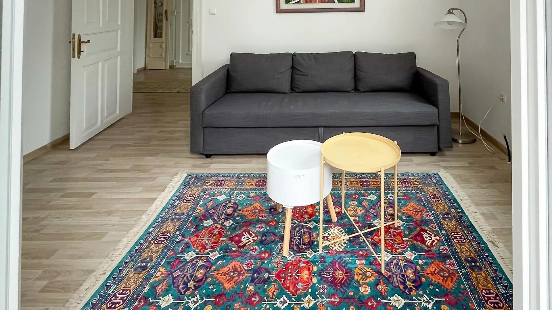 Bright & Spacious Apartment Near City Center. Thessaloniki